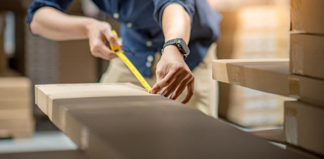 Устанавливаем стеллажи красиво: наша монтажная бригада в новом фирменном стиле