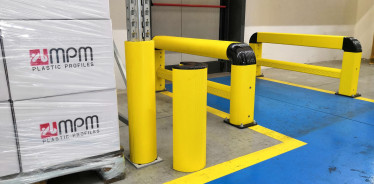 Пошкодження стелажів на складі: причини, статистика і засоби захисту