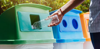 Кришка з люком – нова опція для сміттєвого бака на 1100 л