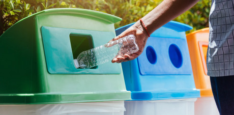 Кришка з люком – нова опція для сміттєвого бака на 1100 л