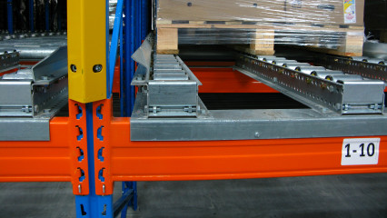 Гравітаційні стелажі – найбільш ефективна система глибинного зберігання фото №5 Гравітаційні стелажі – найбільш ефективна система глибинного зберігання
                          в інтернет-магазині