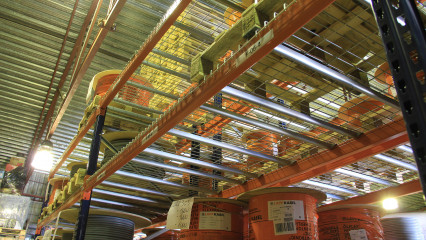 Сітчасті металеві полиці для палетних стелажів
                          в Україні
                      