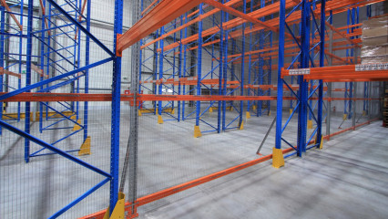 Сітчасті огорожі – відмінний спосіб розмежувати складські площі фото №7 Сітчасті огорожі – відмінний спосіб розмежувати складські площі
                          SSK