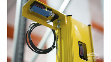 Система мобільних стеллажів: особливості та переваги
                      