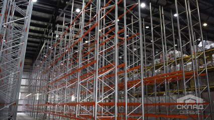 Установка висотних палетних стелажів (висота — 10,5 м) фото №7 Установка висотних палетних стелажів (висота — 10,5 м)
                          SSK