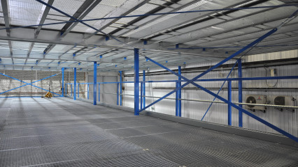 3-х поверхова платформа – незвичайне і ефективне рішення для складу
                          в Україні
                      