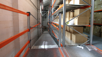 +1 показовий проект: встановлено 3-х поверхові стелажі (мезонін)
                          фото
                      