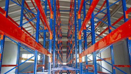 Хранение тяжелогруженных паллет нестандартного размера
                          в Украине
                      