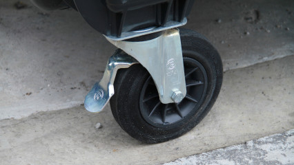 Сміттєві контейнери 1100 л. Нове випробування
                          в Україні
                      