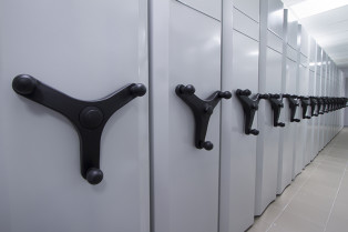 Мобильные стеллажи – оптимальное использование вашей площади