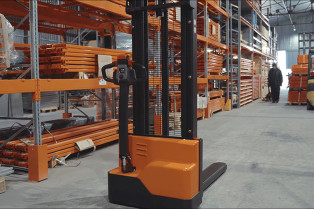 Техніка від Sklad Service: штабелер економічний ECELST1.2-3