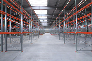 Палетні стелажі – просто і ефективно