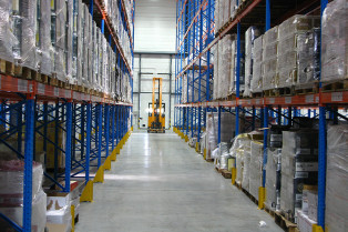 Палетні стелажі: фото і відеоогляд