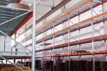 Universal pallet-shelf racks photo №1 Universal pallet-shelf racks